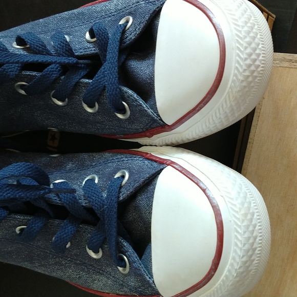 Authentic Converse CTAS Women's Size 7 - Picture 4 of 10